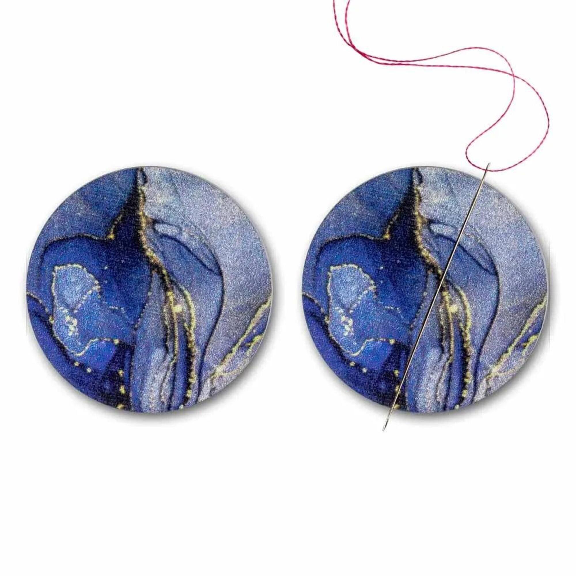 Wonderland Crafts 1.38" Wooden Magnetic Needle Holder